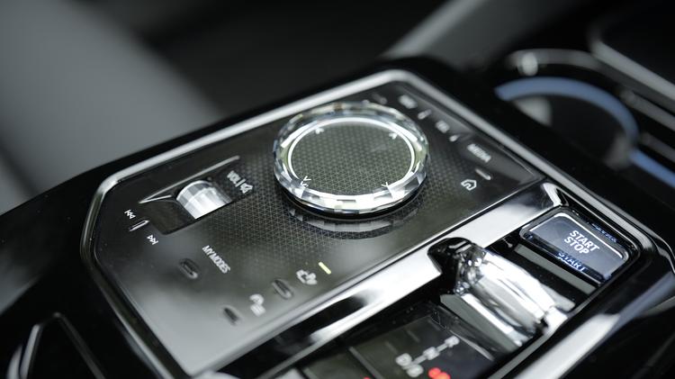 BMW 5 SERIES TOURING 520i M Sport Pro 5dr Auto [Tech Plus/Comfort Plus]
